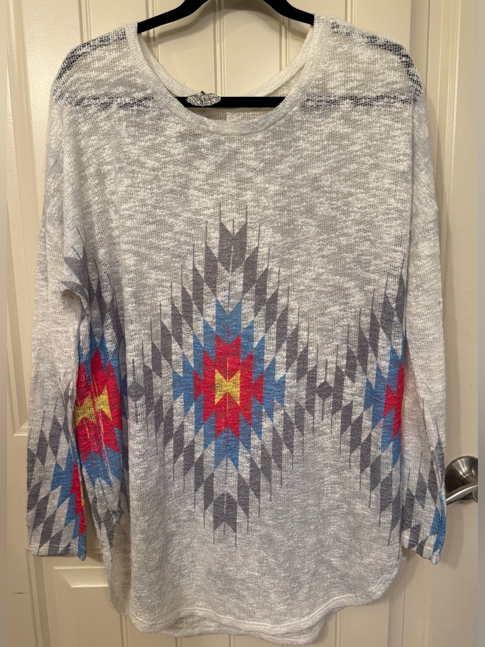 NWT Women's Grey Aztec Knit Pullover with Colorful Pattern